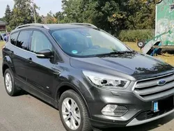 Grau Gebraucht 2017 Ford Kuga Titanium SUV | 17.000 € (Fairer Preis)