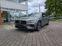 Osmium grey metallic Gebraucht 2020 Volvo V60 R-Design Kombi | 33.990 € (Teuer)