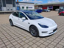 Weiß Gebraucht 2023 Tesla Model 3 Limousine | 24.670 € (Guter Preis)