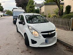 Weiß Gebraucht 2012 Chevrolet Spark Kleinwagen | 3.300 €
