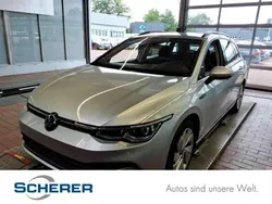 Reflexsilber metallic (metallic) Gebraucht 2022 VW Golf VIII Style Kombi | 21.400 € (Guter Preis)