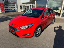 Rot Gebraucht 2016 Ford Focus Titanium Limousine | 10.489 € (Fairer Preis)