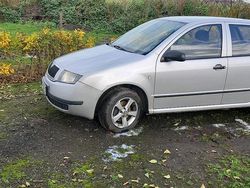 Silber Gebraucht 2004 Skoda Fabia Kombi | 1.600 €