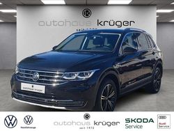 Schwarz Gebraucht 2021 VW Tiguan Elegance SUV | 30.900 € (Fairer Preis)