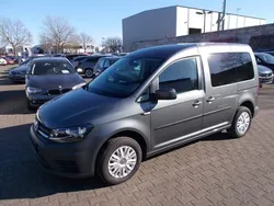 Grau Gebraucht 2019 VW Caddy Trendline Van / Kleinbus | 16.200 € (Fairer Preis)