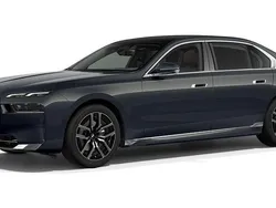 Grau Gebraucht 2024 BMW 740 Sport Line Limousine | 103.243 €