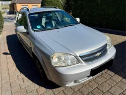 Silber Gebraucht 2010 Chevrolet Nubira SX Kombi | 1.890 € (Fairer Preis)