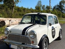 Weiß Gebraucht 1977 Mini 1300 Kleinwagen | 17.777 €