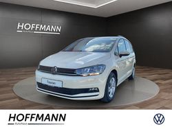 Beige Neu 2025 VW Touran Trendline Van / Kleinbus | 46.990 €