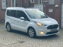 Weiß Gebraucht 2018 Ford Tourneo Connect Titanium Van / Kleinbus | 16.300 €