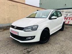Weiß Gebraucht 2017 VW Polo Comfortline Limousine | 6.890 € (Superpreis)