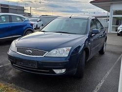 Blau Gebraucht 2003 Ford Mondeo Ghia Limousine | 999 € (Superpreis)