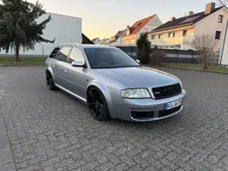 Silber Gebraucht 2003 Audi RS6 Sport Kombi | 20.999 €