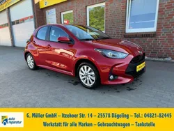 Rot Gebraucht 2023 Mazda 2 Limousine | 19.480 € (Guter Preis)