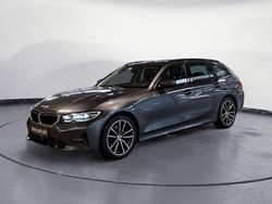 Grau Gebraucht 2022 BMW 320 Sport Line Kombi | 23.720 € (Fairer Preis)