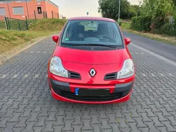 Rot Gebraucht 2012 Renault Modus Van / Kleinbus | 4.990 € (Teuer)