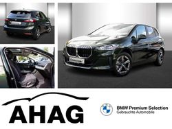 Sanremo green metallic Gebraucht 2024 BMW 216 Active Tourer Van / Kleinbus | 28.840 € (Fairer Preis)