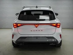 Glacial white metallic (2y) glacial white metallic (2y) Neu 2025 Cupra Leon Kombi | 33.250 € (Guter Preis)