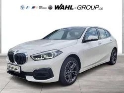 Weiß Gebraucht 2023 BMW 116 Sport Line Kleinwagen | 23.370 € (Fairer Preis)