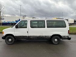 Weiß Gebraucht 2004 Ford Econoline Van | 8.490 €