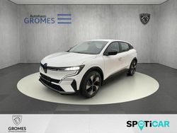 Weiß Gebraucht 2022 Renault Mégane Equilibre Limousine | 23.990 € (Fairer Preis)