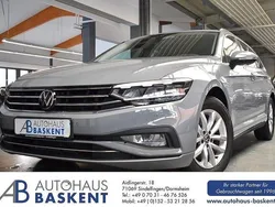 Grau Gebraucht 2022 VW Passat Business Kombi | 23.490 € (Fairer Preis)