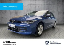 Blau Gebraucht 2024 VW Golf VIII Life Limousine | 23.970 € (Fairer Preis)