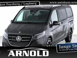 Grau (graphitgrau) Gebraucht 2025 Mercedes V300 Style Van / Kleinbus | 69.780 €