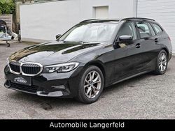 Schwarz ii Gebraucht 2021 BMW 318 Sport Line Kombi | 21.400 € (Guter Preis)