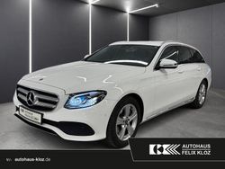Weiß Gebraucht 2017 Mercedes E200 Avantgarde Limousine | 24.700 € (Fairer Preis)