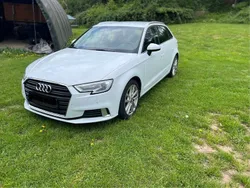 Weiß Gebraucht 2019 Audi A3 Sport Kleinwagen | 17.000 € (Guter Preis)