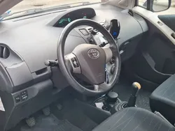 Grau Gebraucht 2006 Toyota Yaris Executive Limousine | 3.200 € (Fairer Preis)
