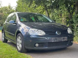 Schwarz Gebraucht 2006 VW Golf V Kleinwagen | 1.600 € (Superpreis)
