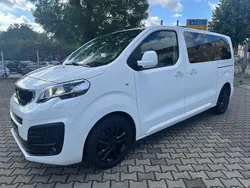 Weiß Gebraucht 2019 Peugeot Traveller Allure Van / Kleinbus | 29.888 € (Fairer Preis)