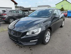 Grau Gebraucht 2016 Volvo S60 Kinetic Limousine | 7.900 € (Fairer Preis)