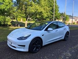 Weiß Gebraucht 2022 Tesla Model 3 Limousine | 28.500 € (Guter Preis)