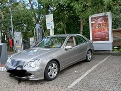 Grau Gebraucht 2005 Mercedes C270 Limousine | 3.850 €
