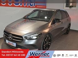 Grau Gebraucht 2019 Mercedes B200 Van / Kleinbus | 22.480 € (Teuer)