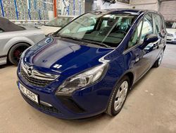Blau Gebraucht 2015 Opel Zafira Tourer Selection Van / Kleinbus | 8.990 € (Fairer Preis)