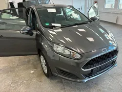 Grau Gebraucht 2017 Ford Fiesta Ambiente Kleinwagen | 7.250 € (Guter Preis)