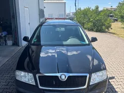 Schwarz Gebraucht 2008 Skoda Octavia Kombi | 1.490 € (Guter Preis)