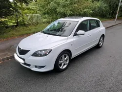 Weiß Gebraucht 2004 Mazda 3 Limousine | 2.200 € (Fairer Preis)