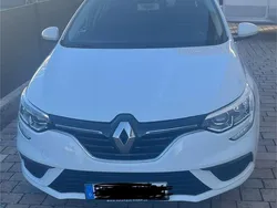 Weiß Gebraucht 2017 Renault Mégane IV Play Limousine | 8.500 € (Fairer Preis)