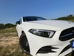 Weiß Gebraucht 2020 Mercedes A250 Limousine | 25.100 € (Etwas zu teuer)