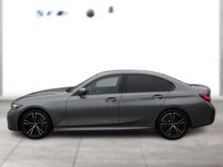 Metallic Gebraucht 2024 BMW 330 M Sport | 47.990 €