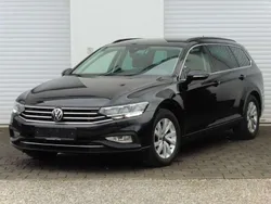 Deep black perleffekt Gebraucht 2020 VW Passat Kombi | 19.990 € (Fairer Preis)