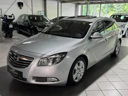 Silber Gebraucht 2011 Opel Insignia Innovation Limousine | 5.700 € (Guter Preis)