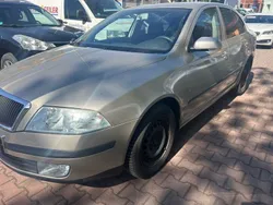 Gold Gebraucht 2004 Skoda Octavia Elegance Limousine | 1.450 € (Guter Preis)
