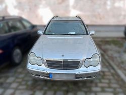 Silber Gebraucht 2002 Mercedes C180 Classic Kombi | 900 € (Fairer Preis)