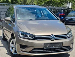 Gold Gebraucht 2016 VW Golf Sportsvan Comfortline Van / Kleinbus | 11.990 € (Superpreis)
